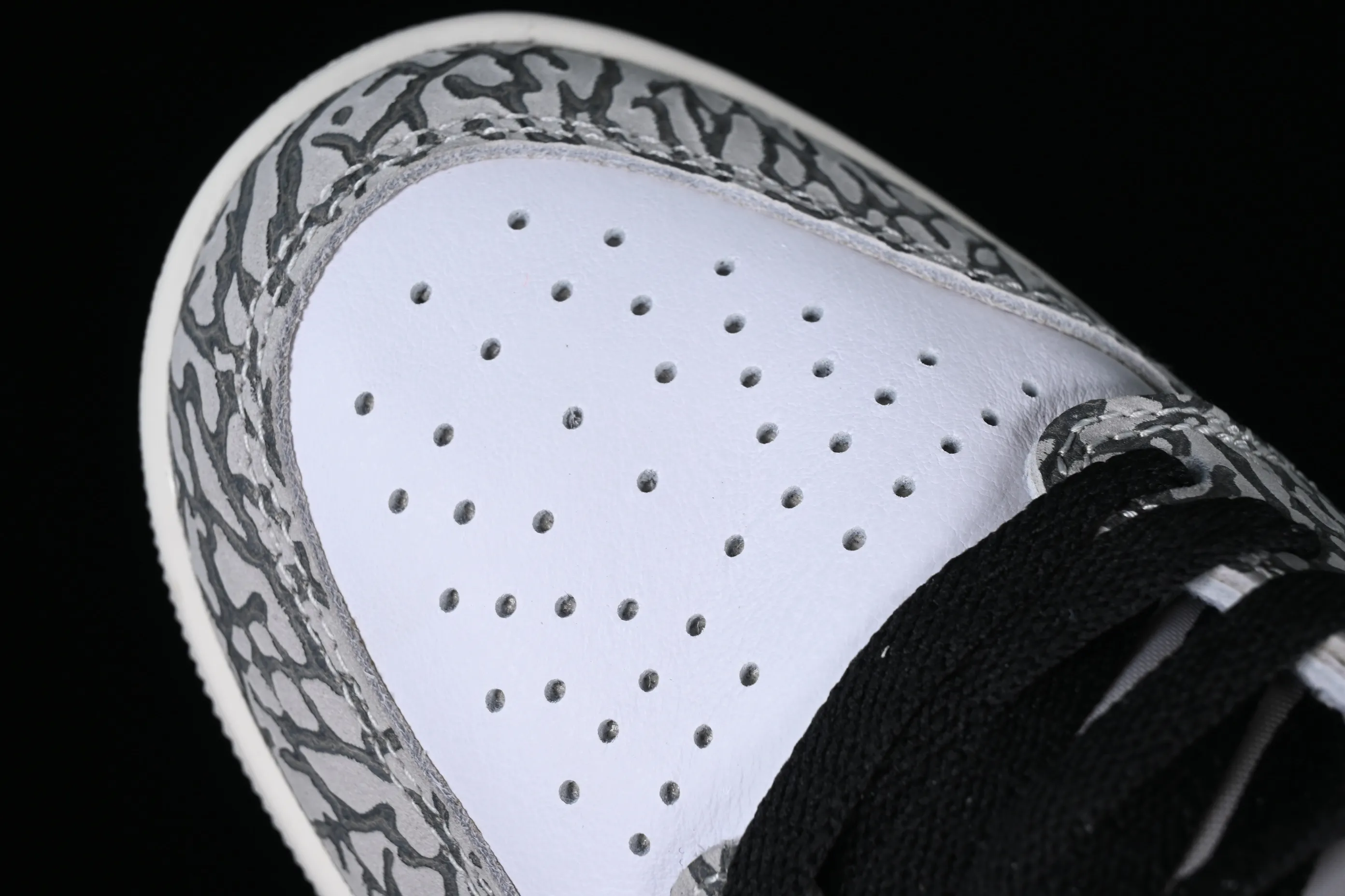 All categories Air Jordan Jordan series basketball shoes Air Jordan 1 High Pure original Air Jordan 1 High OG "White Cement" AJ1 Joe 1 elephant pattern high-top basketball shoes DZ5485-052